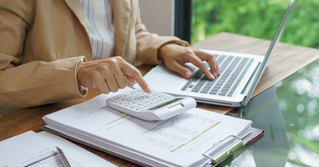 Best Bank Accounts for Freelancers, Side Hustlers, & Self-Employed 2 Best Bank Accounts for Freelancers, Side Hustlers, & Self-Employed