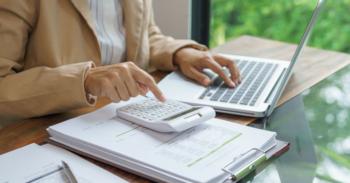 Best Bank Accounts for Freelancers, Side Hustlers, & Self-Employed 250 Best Bank Accounts for Freelancers, Side Hustlers, & Self-Employed